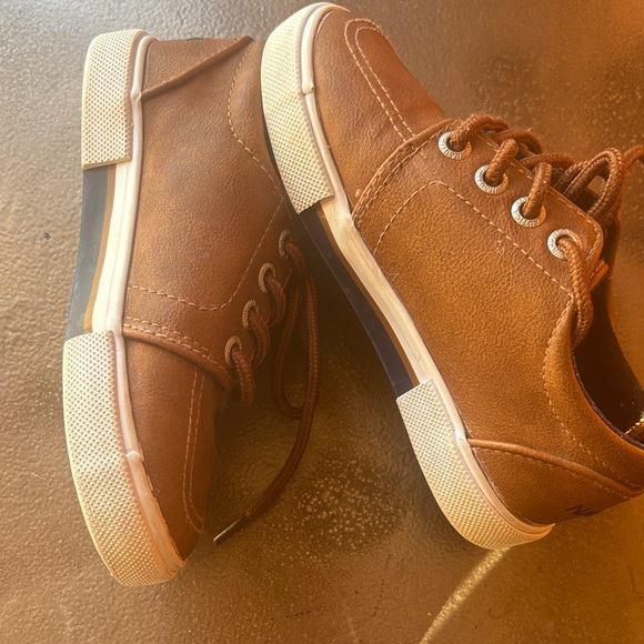 Nautica Toddler Boys Brown Lace-up Berrian Sneakers Sz: 8; EUC - Picture 9 of 14